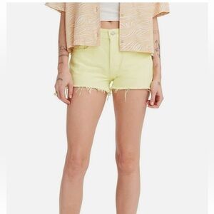 Yellow 501 Levi Frayed Hem Women Shorts